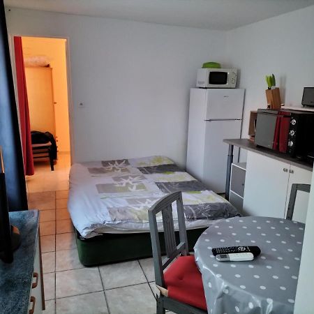 Maisonnee Avec Une Chambre Saint-Michel-en-l'Herm Exterior foto