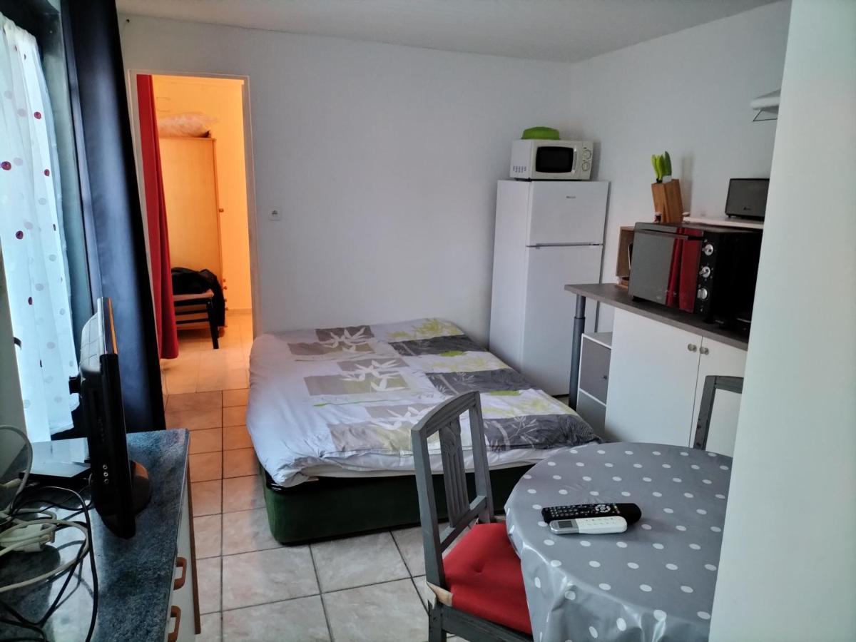 Maisonnee Avec Une Chambre Saint-Michel-en-l'Herm Exterior foto